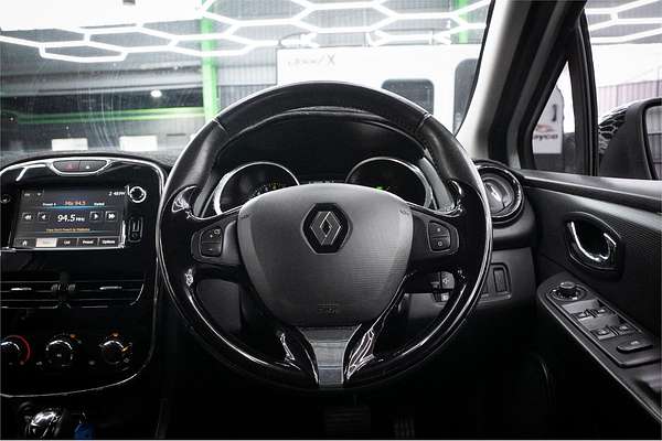 2014 Renault Clio Expression IV B98