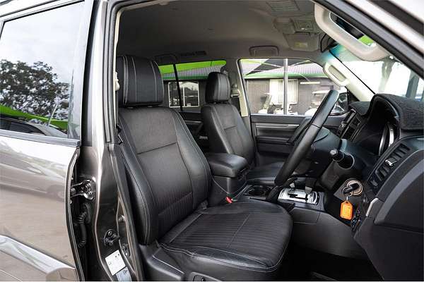 2016 Mitsubishi Pajero GLS NX