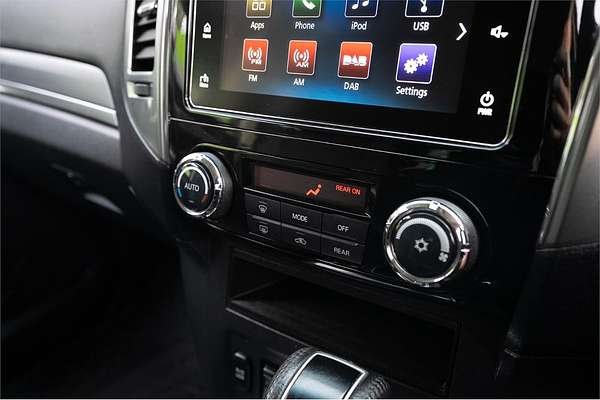 2016 Mitsubishi Pajero GLS NX