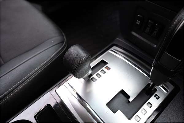 2016 Mitsubishi Pajero GLS NX