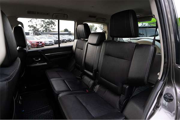 2016 Mitsubishi Pajero GLS NX