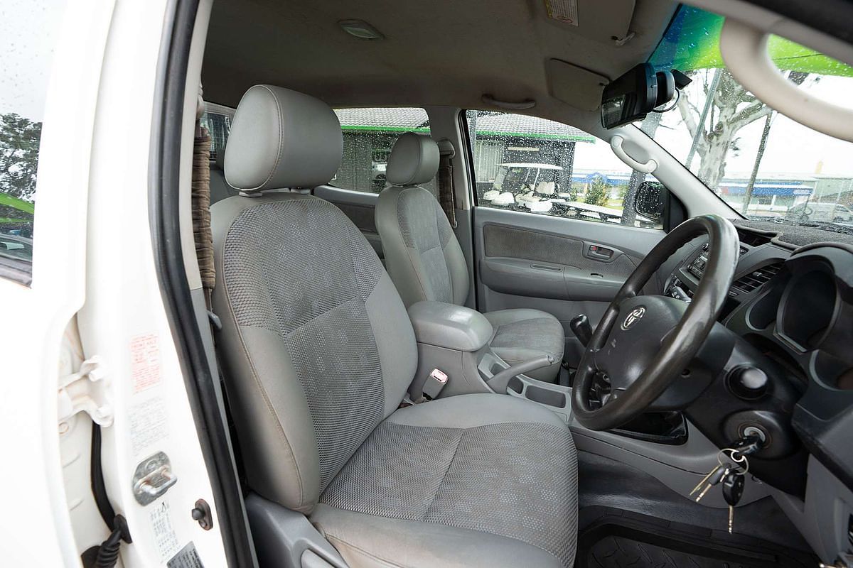 2007 Toyota Hilux SR KUN26R 4X4
