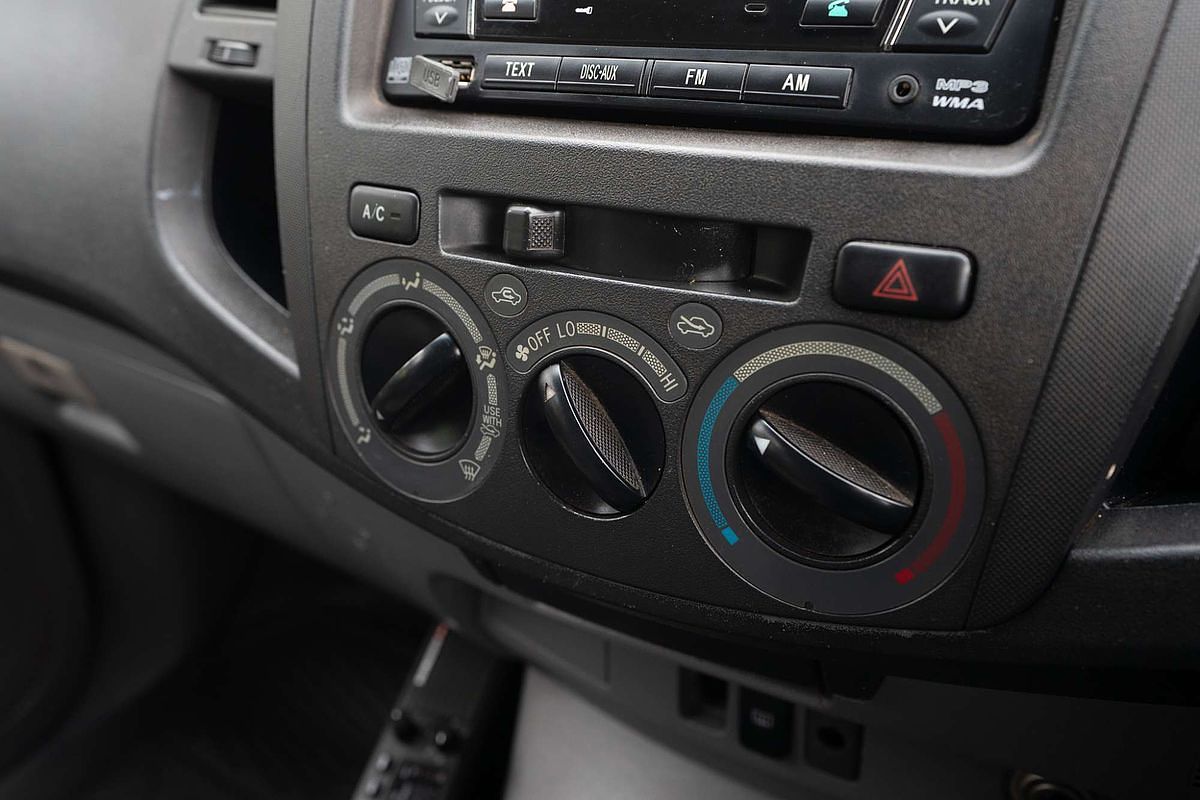 2007 Toyota Hilux SR KUN26R 4X4
