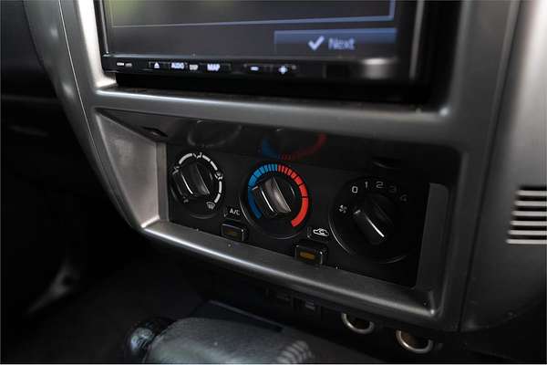 2014 Nissan Patrol ST Y61