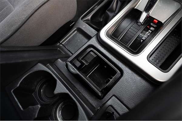 2014 Nissan Patrol ST Y61