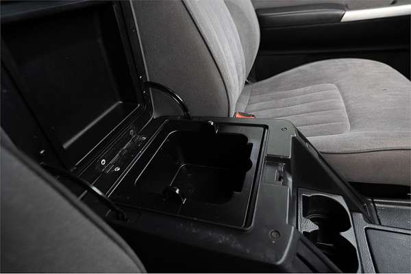 2014 Nissan Patrol ST Y61