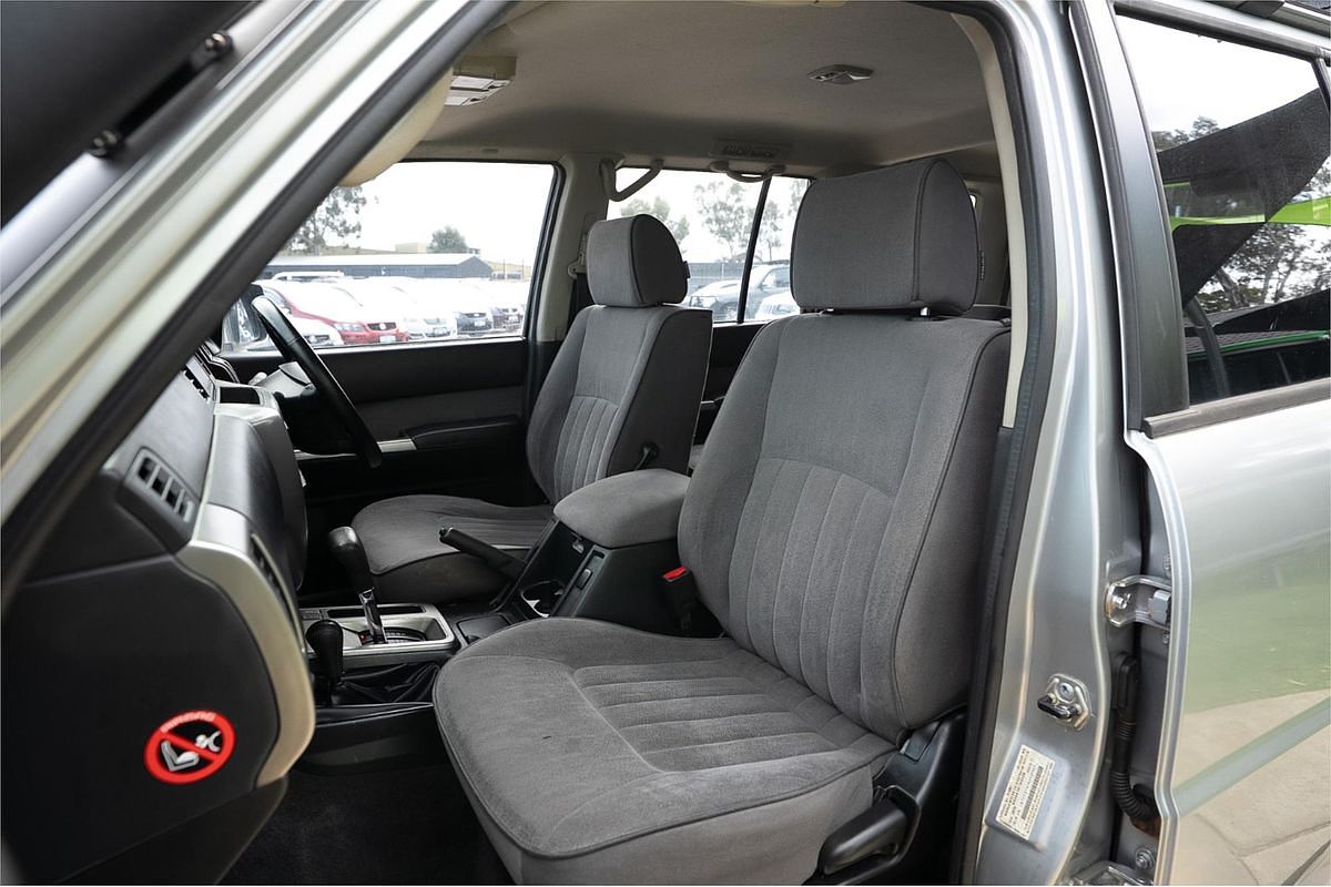 2014 Nissan Patrol ST Y61
