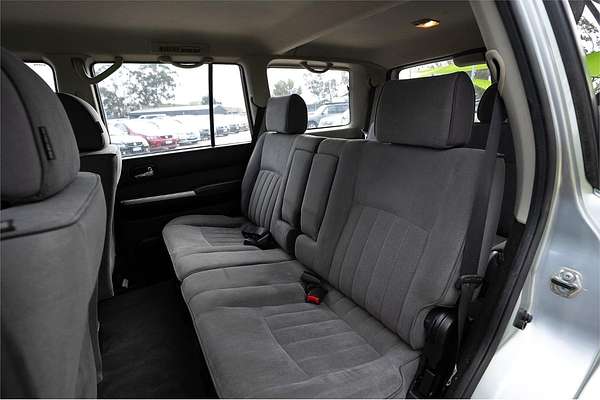 2014 Nissan Patrol ST Y61