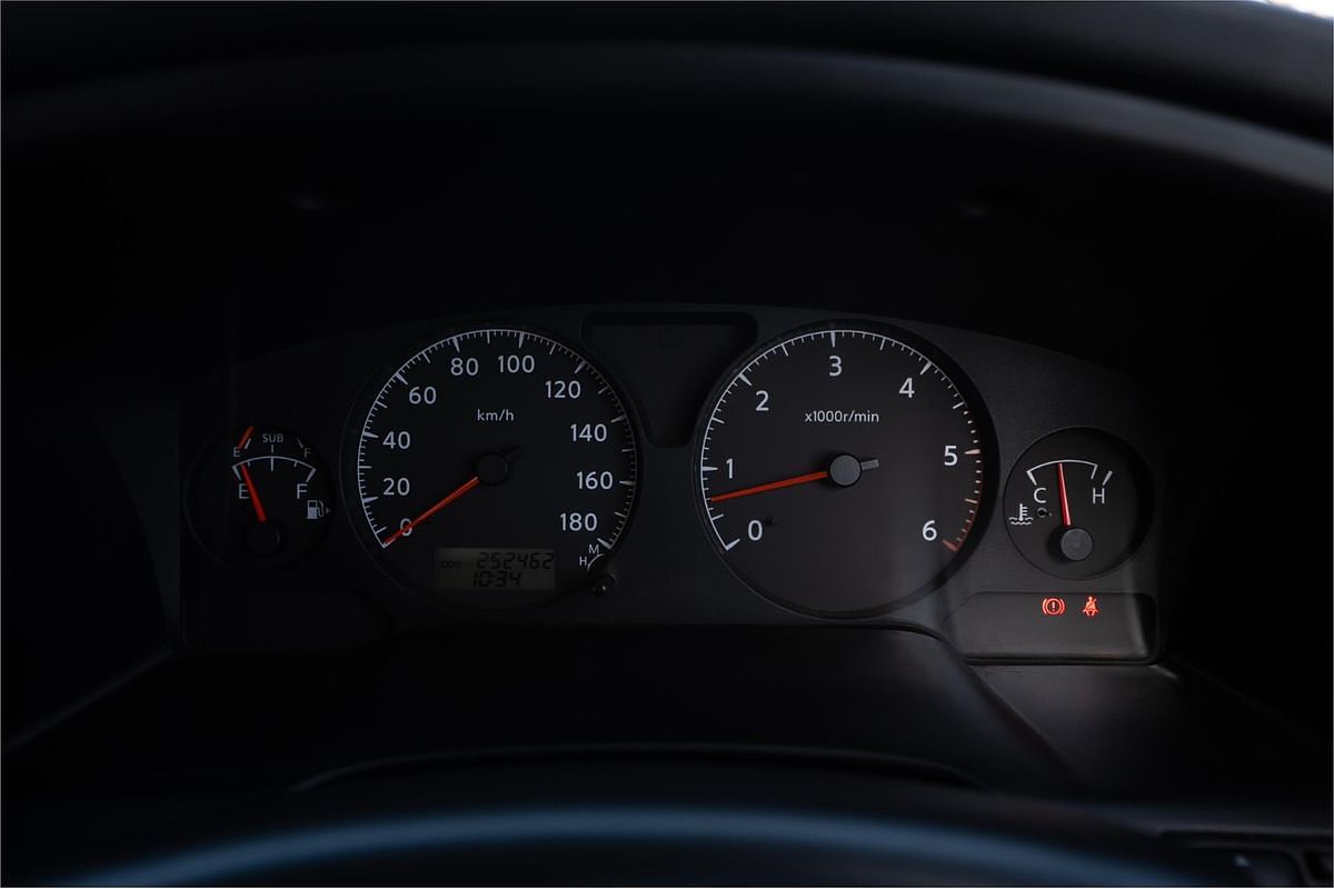 2010 Nissan Patrol ST GU 7