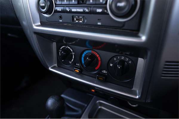 2010 Nissan Patrol ST GU 7