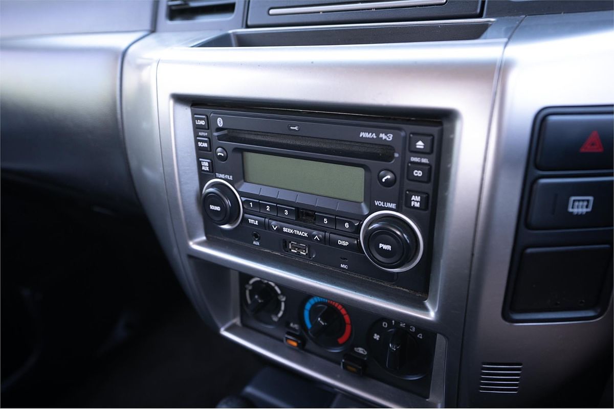 2010 Nissan Patrol ST GU 7