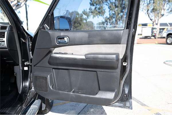 2010 Nissan Patrol ST GU 7
