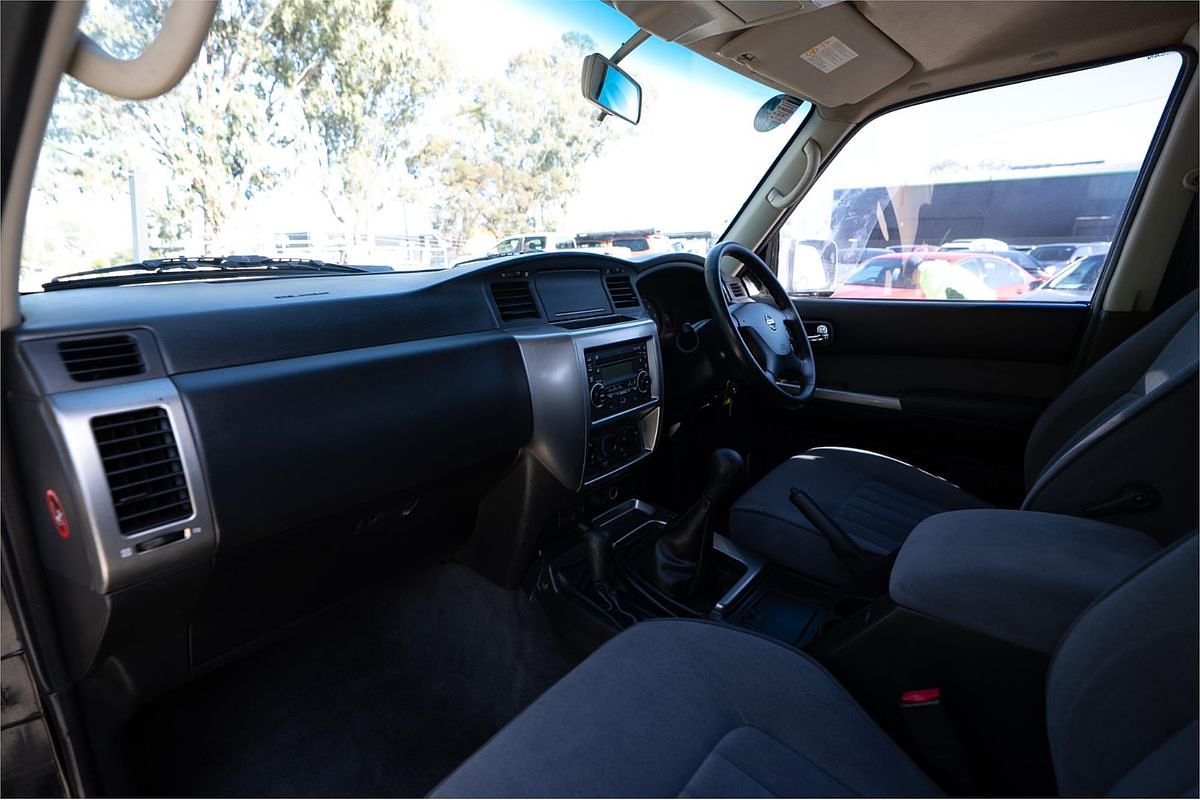 2010 Nissan Patrol ST GU 7