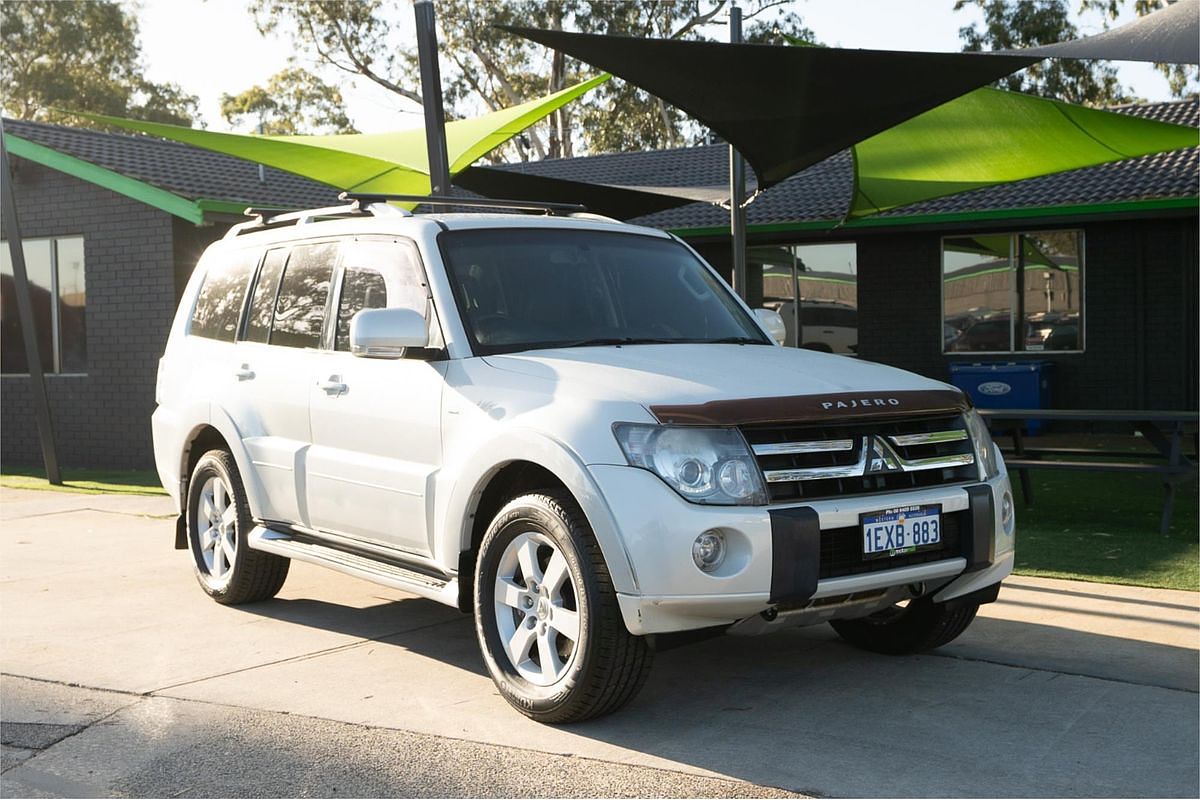 2009 Mitsubishi Pajero VR-X NT