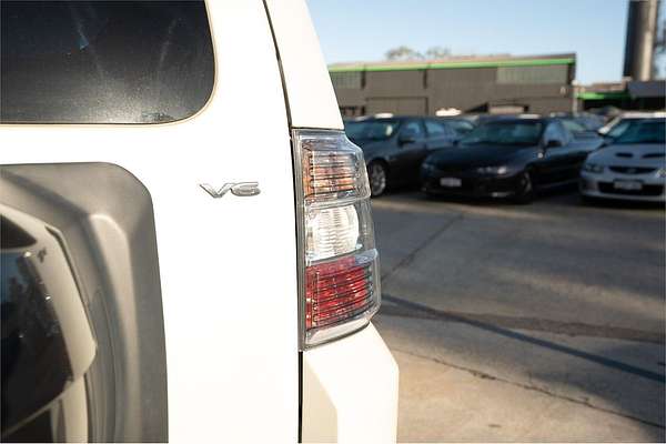 2009 Mitsubishi Pajero VR-X NT