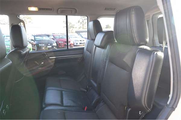 2009 Mitsubishi Pajero VR-X NT