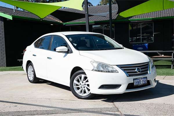 2014 Nissan Pulsar ST B17
