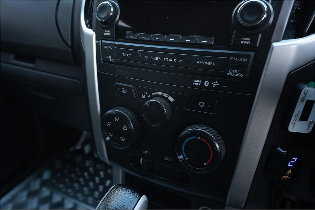 2013 Isuzu MU-X LS-M