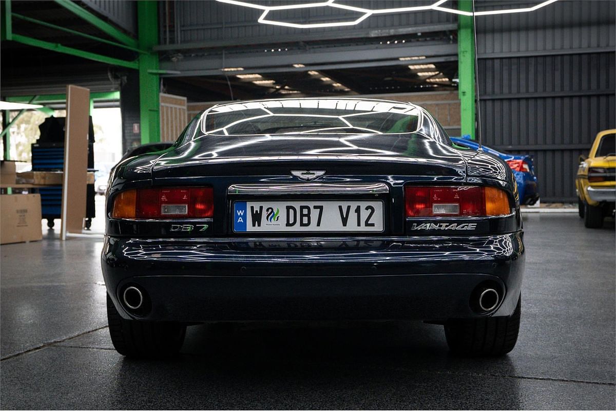 2002 Aston Martin DB7 Vantage