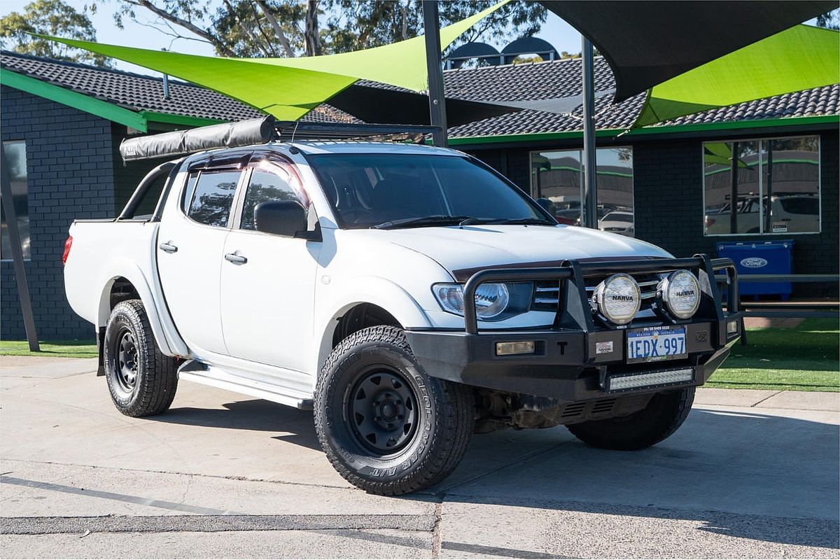 2013 Mitsubishi Triton GLX MN 4X4