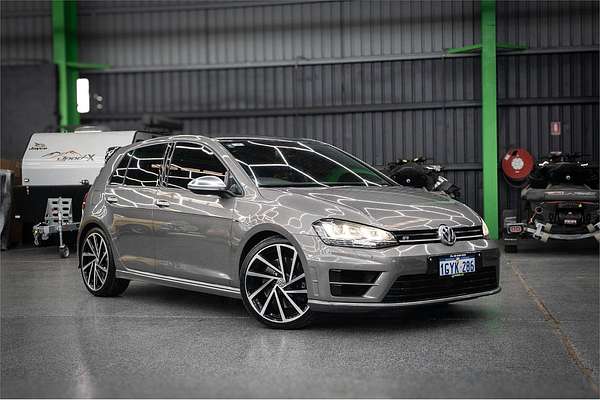 2016 Volkswagen Golf R 7