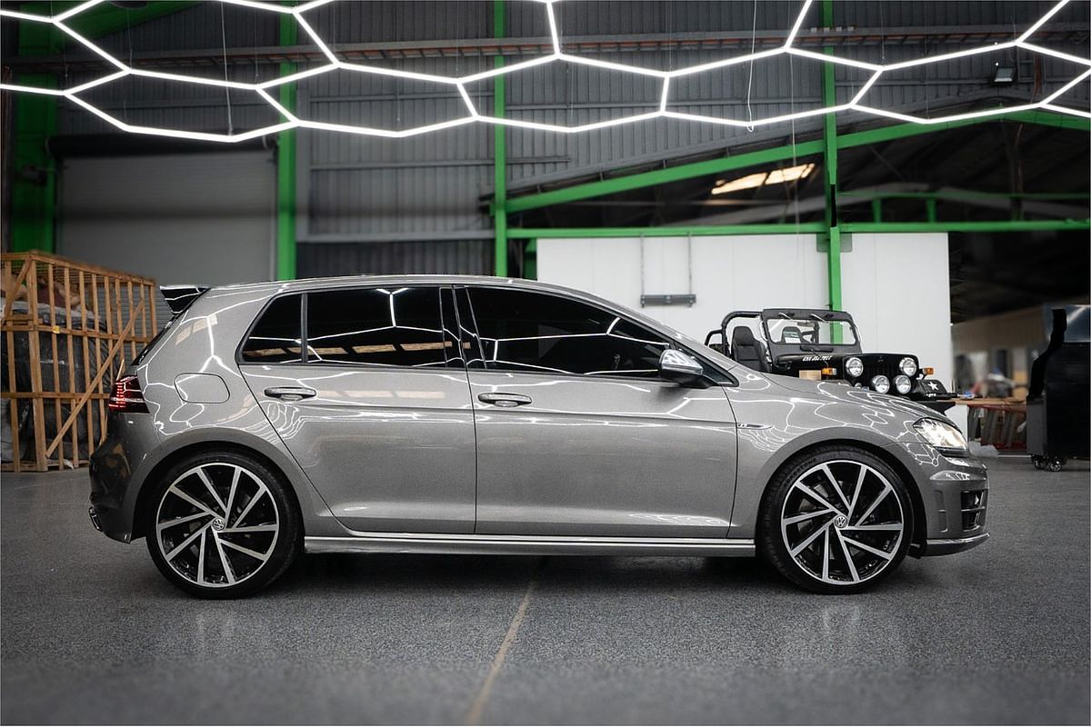 2016 Volkswagen Golf R 7