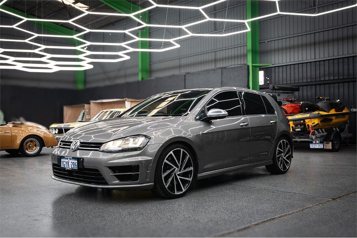 2016 Volkswagen Golf R 7