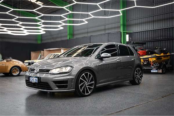 2016 Volkswagen Golf R 7