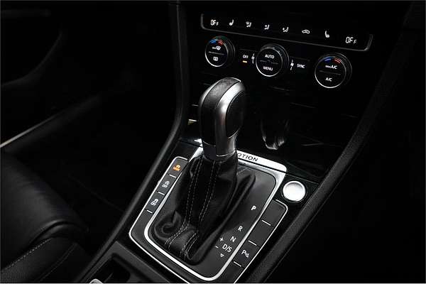 2016 Volkswagen Golf R 7