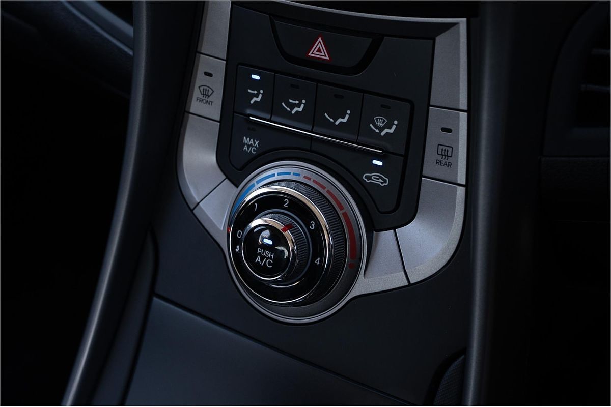 2013 Hyundai Elantra Active MD2