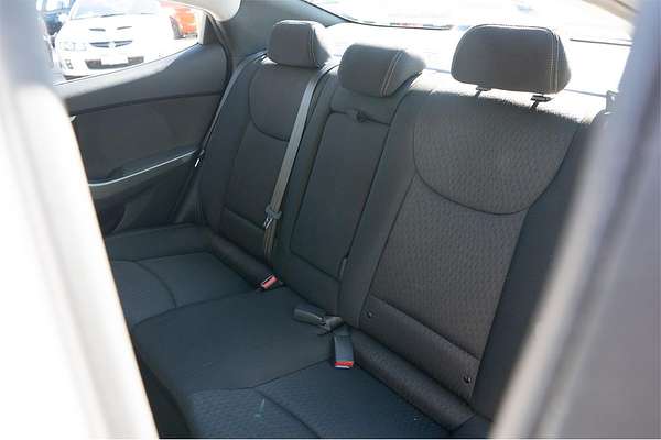 2013 Hyundai Elantra Active MD2