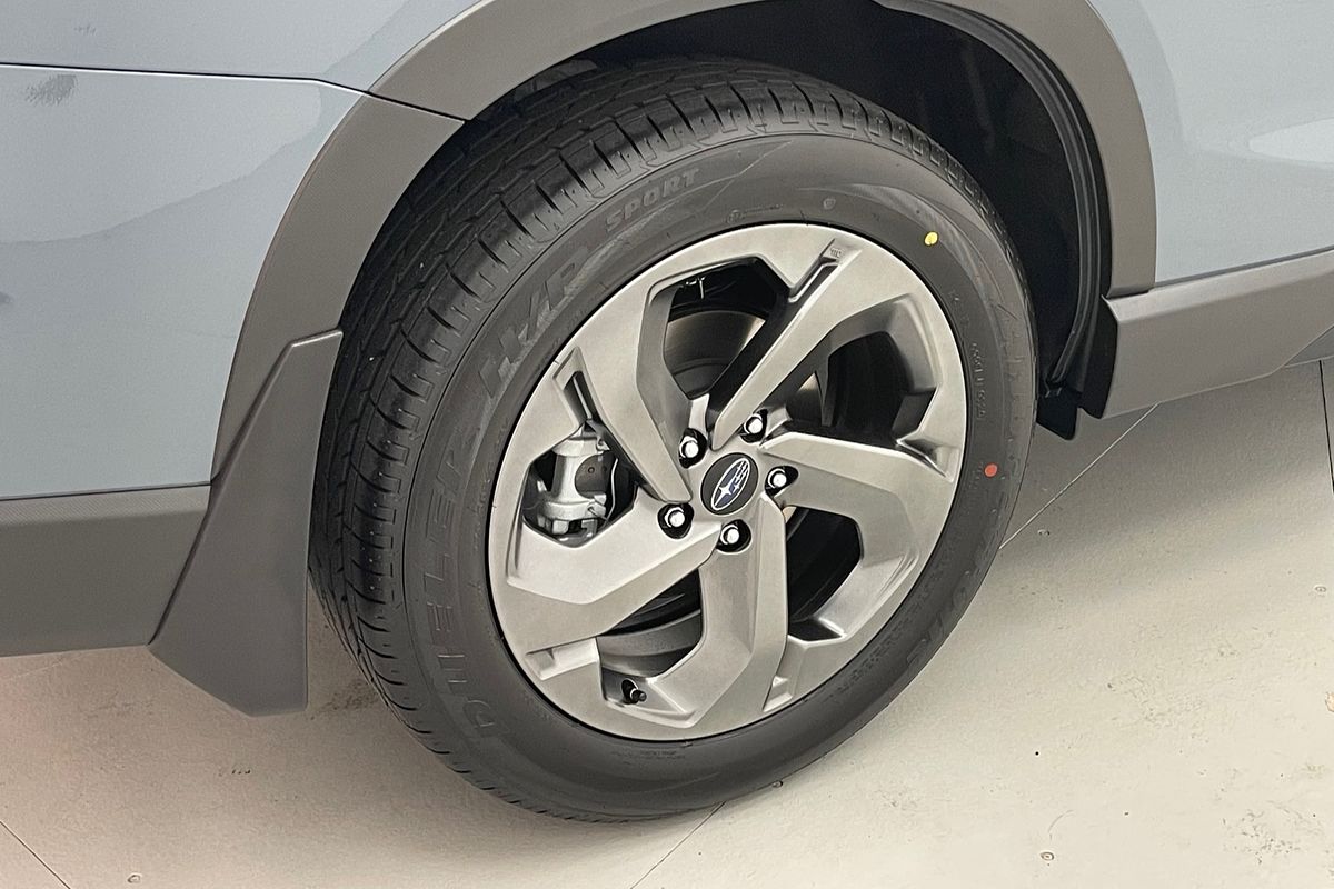 2025 Subaru Forester STI Sport S5