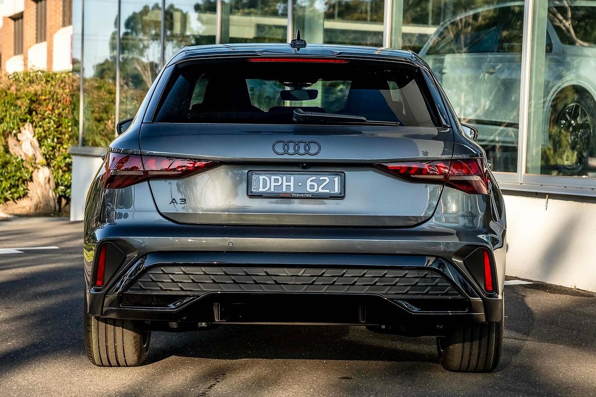 2025 Audi A3 35 TFSI S line GY