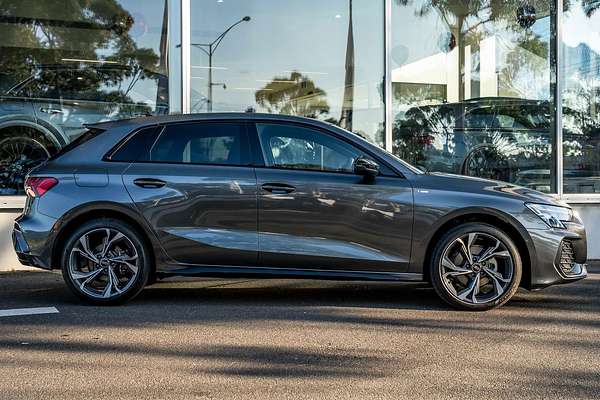 2025 Audi A3 35 TFSI S line GY