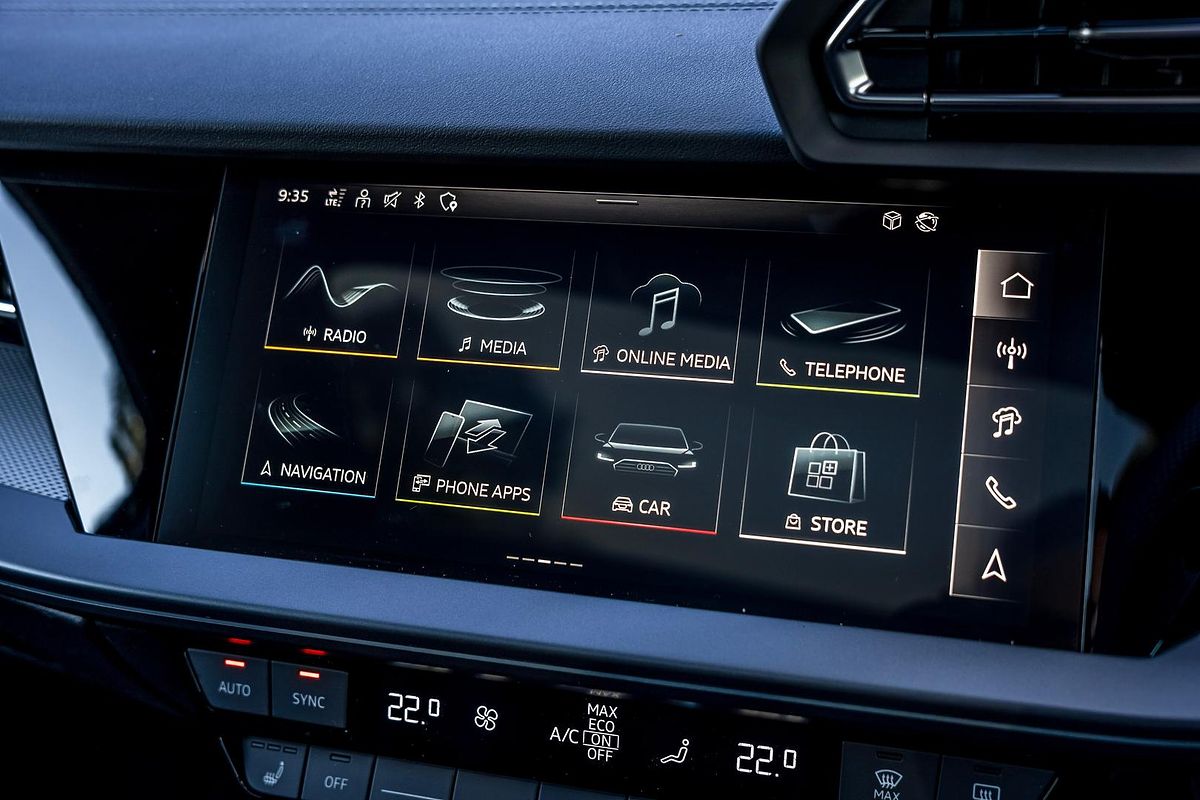 2025 Audi A3 35 TFSI S line GY