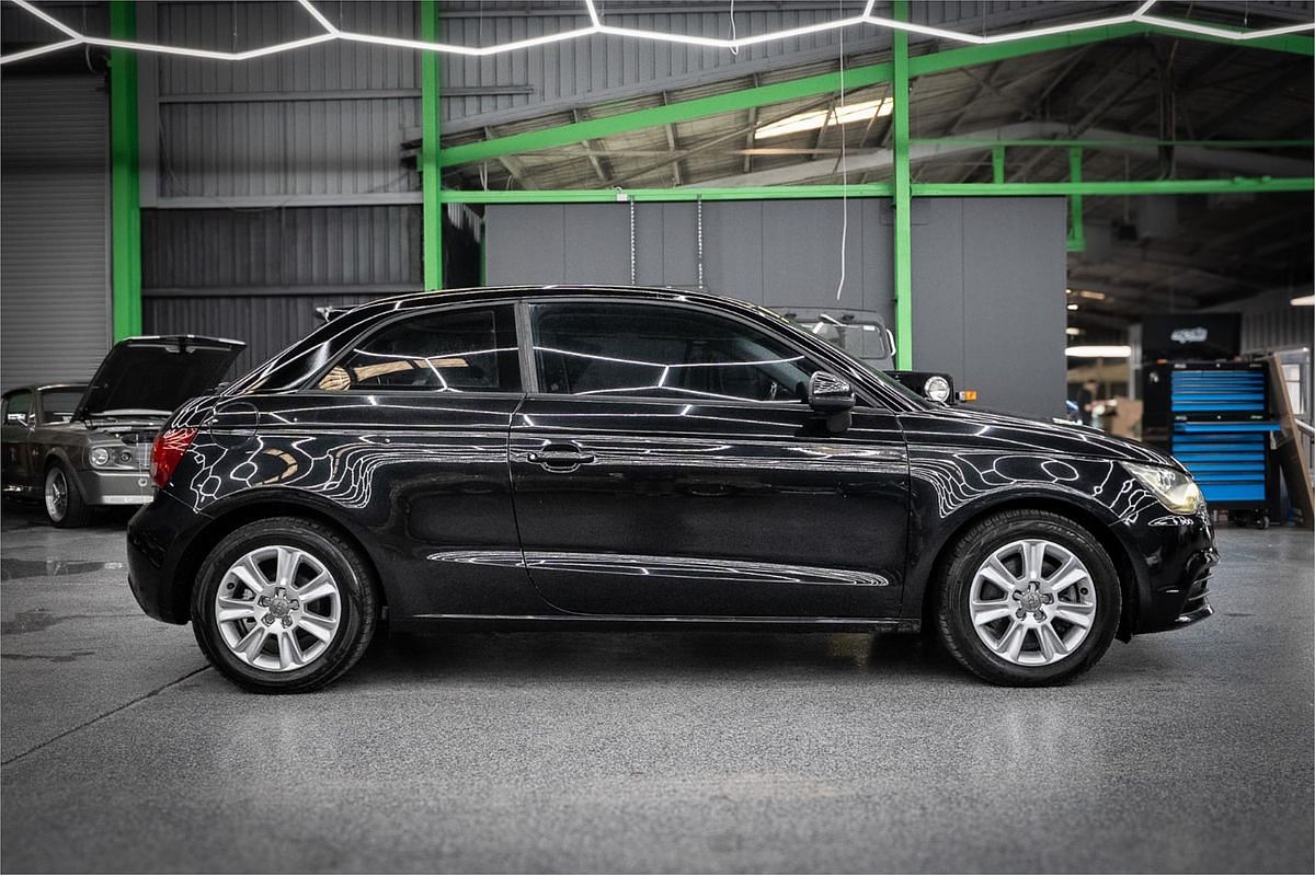 2011 Audi A1 Attraction 8X