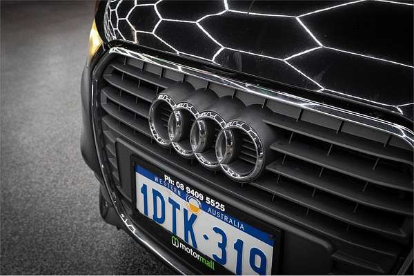 2011 Audi A1 Attraction 8X