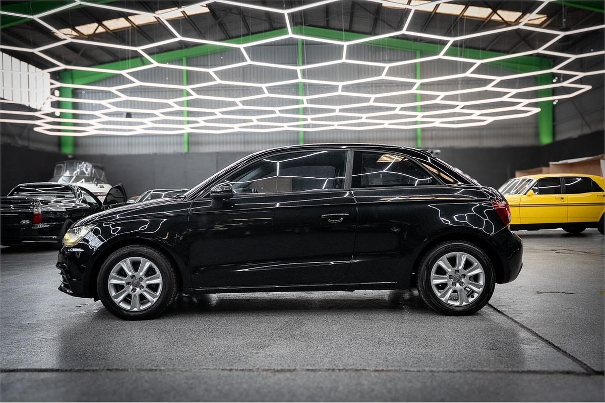 2011 Audi A1 Attraction 8X