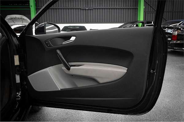 2011 Audi A1 Attraction 8X