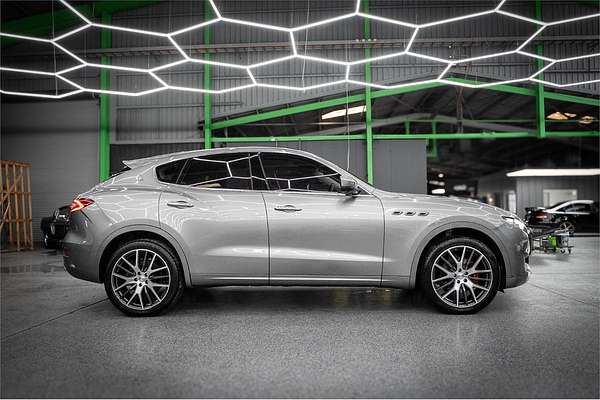 2017 Maserati Levante M161