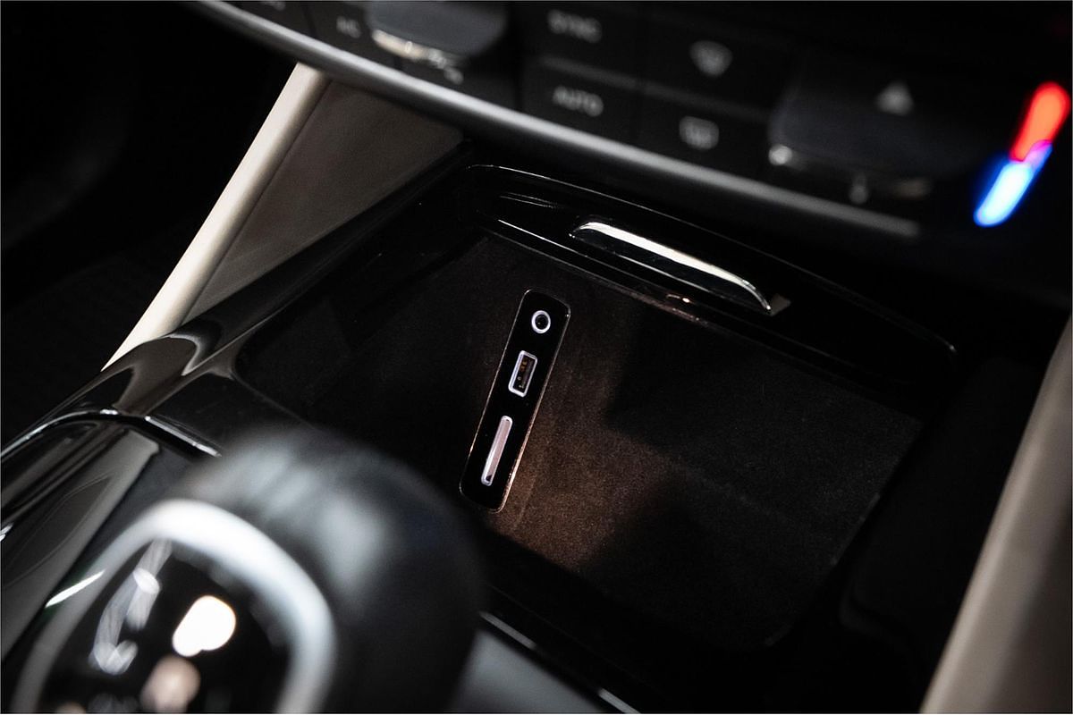 2017 Maserati Levante M161