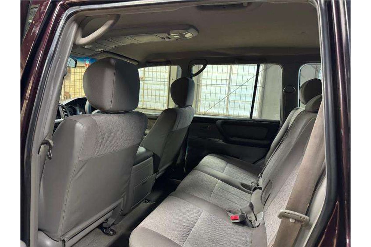 2003 Toyota Landcruiser GXL UZJ100R