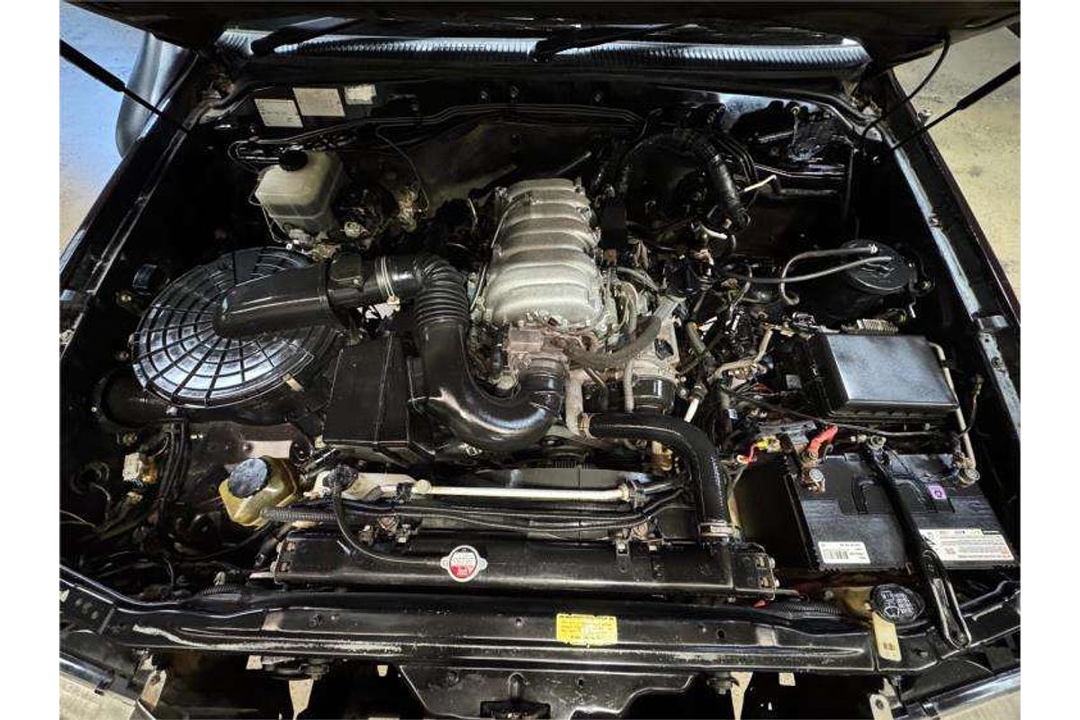 2003 Toyota Landcruiser GXL UZJ100R