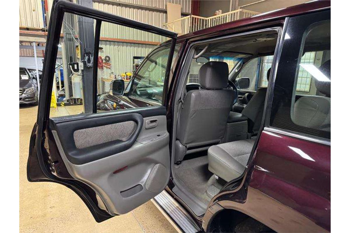 2003 Toyota Landcruiser GXL UZJ100R