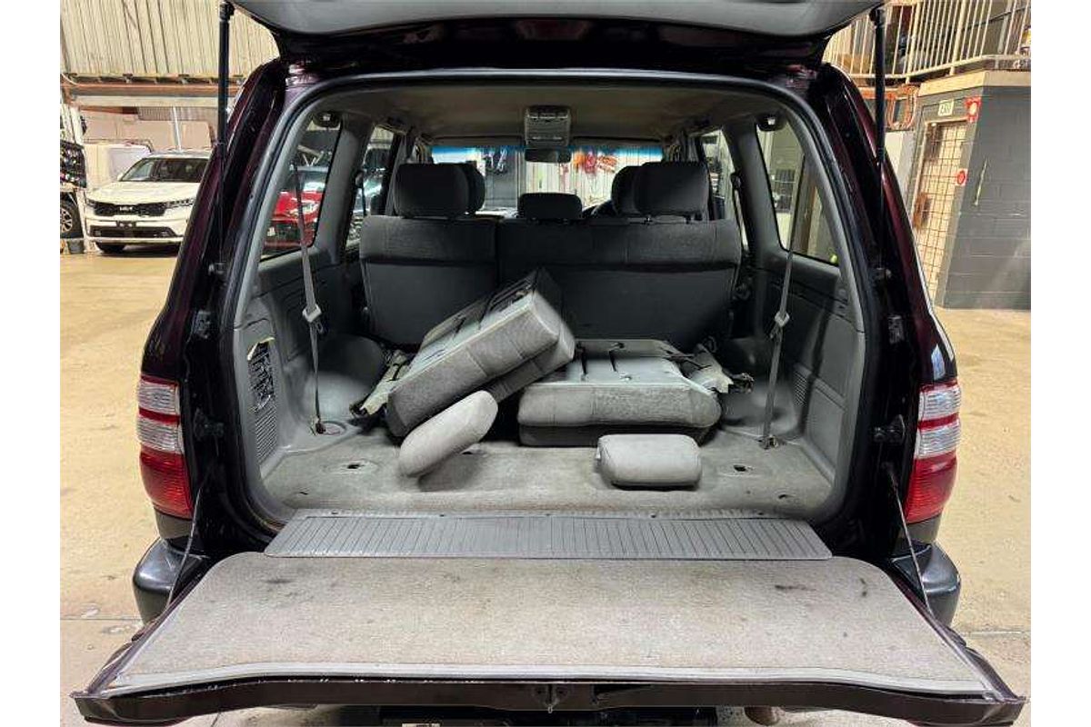 2003 Toyota Landcruiser GXL UZJ100R