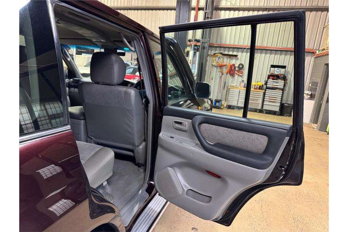 2003 Toyota Landcruiser GXL UZJ100R