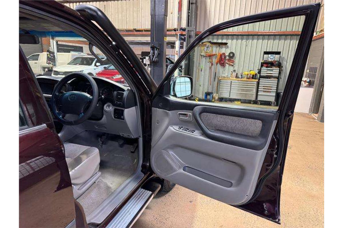 2003 Toyota Landcruiser GXL UZJ100R