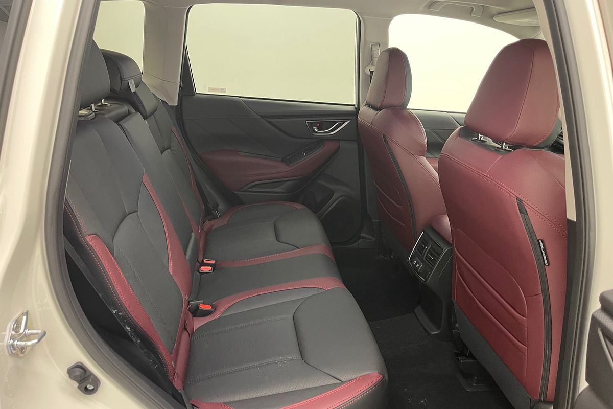 2025 Subaru Forester STI Sport S5