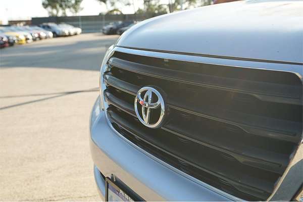 2008 Toyota Landcruiser GXL VDJ200R