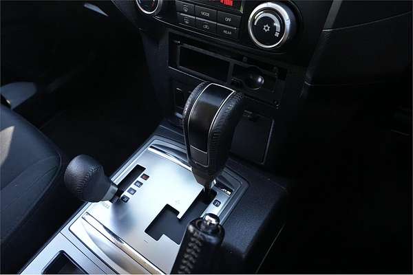 2012 Mitsubishi Pajero GLS NW